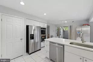 916 Chanticleer, Cherry Hill, NJ 08003 - Photo 20