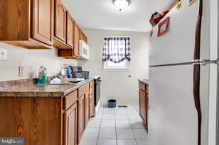 53 Victoria Pl, Gloucester City, NJ 08030 - Photo 8