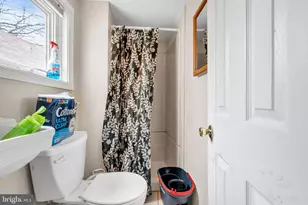 53 Victoria Pl, Gloucester City, NJ 08030 - Photo 10