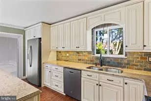 1313 St Mark Dr, Gloucester Township, NJ 08029 - Photo 8
