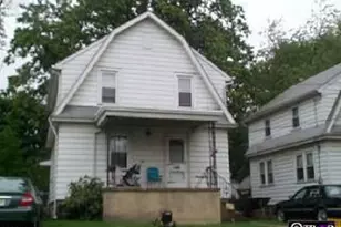 102 W Cedar Ave, Oaklyn, NJ 08107 - Photo 1