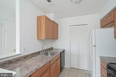 107 Lucas Lane, Voorhees, NJ 08043 - Photo 4