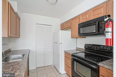 107 Lucas Lane, Voorhees, NJ 08043 - Photo 6