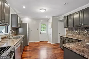 8 Oak Forest Dr, Sicklerville, NJ 08081 - Photo 10