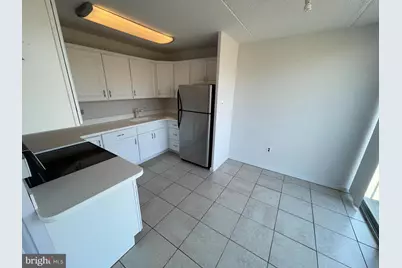 524 Playa Del Sol, Cherry Hill, NJ 08002 - Photo 4