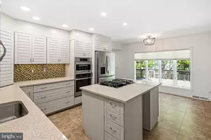 1025 Owl Ln, Cherry Hill, NJ 08003 - Photo 18