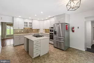 1025 Owl Ln, Cherry Hill, NJ 08003 - Photo 20
