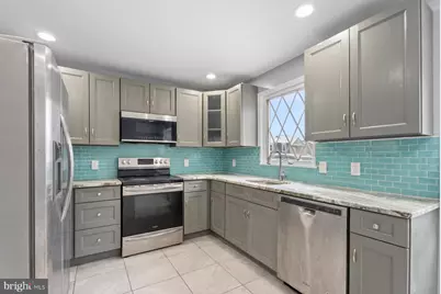 55 Presidential Drive, Sicklerville, NJ 08081 - Photo 2
