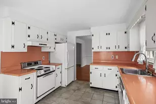 104 Nantucket Dr, Cherry Hill, NJ 08034 - Photo 12