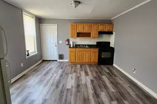 916 N 6th St, Camden, NJ 08102 - Photo 1