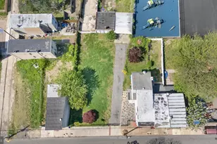 733 Cherry St, Camden, NJ 08103 - Photo 1