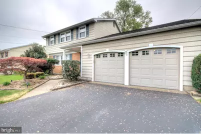 104 Lamp Post Lane, Cherry Hill, NJ 08003 - Photo 2
