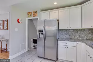112 N Valleybrook Rd, Cherry Hill, NJ 08034 - Photo 12