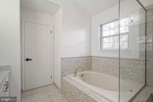 18 Brearly Dr, Sicklerville, NJ 08081 - Photo 32