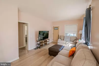 17 E Oakland Avenue, Haddon Township, NJ 08107 - Photo 4