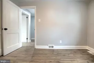1327 Jackson St, Camden, NJ 08104 - Photo 30