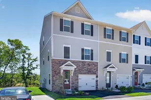 73 Basswood, Berlin, NJ 08009 - Photo 2