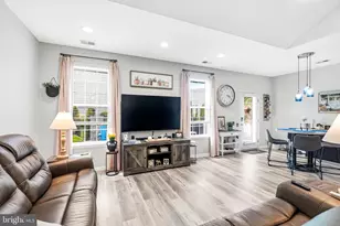 323 Bittlewood Ave, Berlin, NJ 08009 - Photo 12