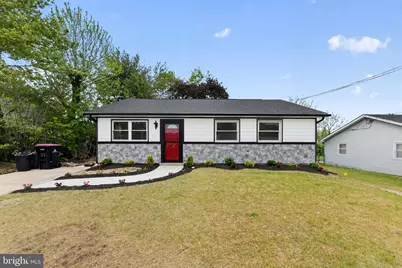 27 Girard Avenue, Sicklerville, NJ 08081 - Photo 2