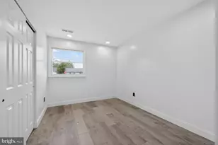 27 Girard Ave, Sicklerville, NJ 08081 - Photo 12