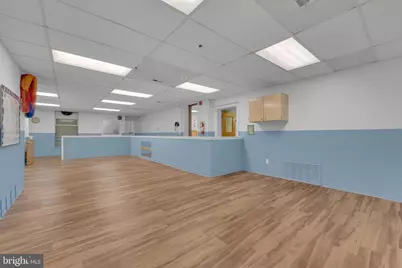 325 Vine Street, Camden, NJ 08102 - Photo 12