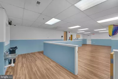 325 Vine Street, Camden, NJ 08102 - Photo 16