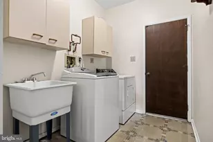 8 Chatham Dr, Voorhees, NJ 08043 - Photo 16