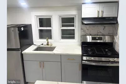 213 W Lake Avenue, Gloucester Township, NJ 08012 - Photo 14
