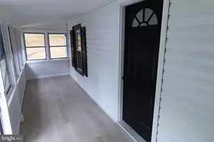 213 W Lake Ave, Gloucester Township, NJ 08012 - Photo 2