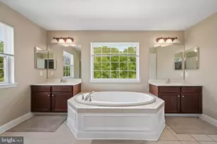 135 Desilvio Dr, Sicklerville, NJ 08081 - Photo 22
