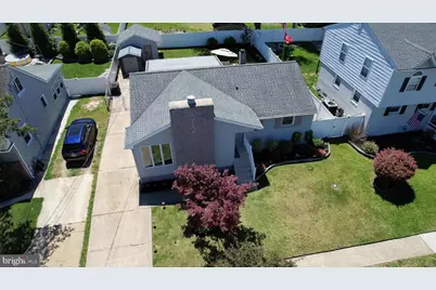 512 W Brooke Avenue, Magnolia, NJ 08049 - Photo 2