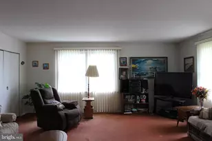 112 Cressmont Ave, Gloucester Township, NJ 08012 - Photo 6