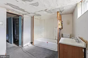 22 Terrace Ave, Camden, NJ 08105 - Photo 28