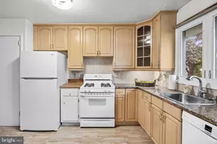 136 Ridge Cir, Cherry Hill, NJ 08002 - Photo 12