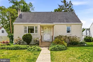 25 E Maiden Ln, Somerdale, NJ 08083 - Photo 1