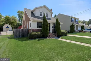 615 N Walnut Ave, Magnolia, NJ 08049 - Photo 2