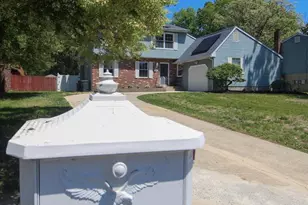 11 Mill Ct, Sicklerville, NJ 08081 - Photo 4