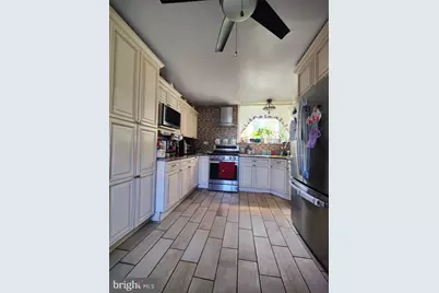 859 N 32nd Street, Camden, NJ 08105 - Photo 14