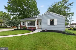 2 Surrey Ct, Cherry Hill, NJ 08034 - Photo 4