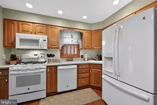 2 Surrey Ct, Cherry Hill, NJ 08034 - Photo 16