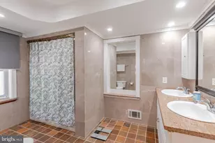 6555 Irving Ave, Pennsauken, NJ 08109 - Photo 16