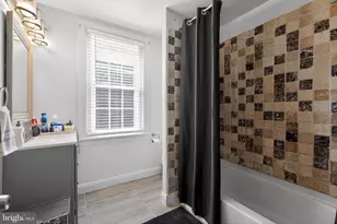 434 Mt Vernon St, Camden, NJ 08103 - Photo 8