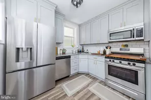 710 Station Ave, Gloucester Township, NJ 08029 - Photo 8