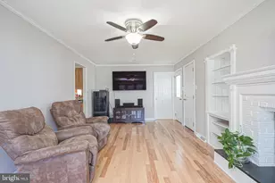 1237 Heartwood Dr, Cherry Hill, NJ 08003 - Photo 10