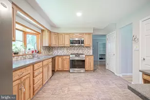 1237 Heartwood Dr, Cherry Hill, NJ 08003 - Photo 14