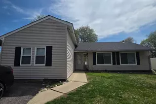 4 Price Ln, Sicklerville, NJ 08081 - Photo 2