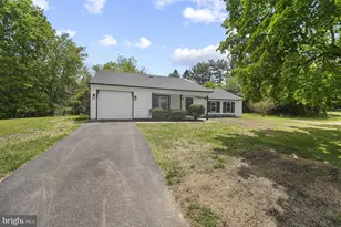 4 Alan Pl, Sicklerville, NJ 08081 - Photo 4