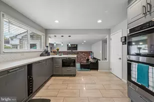 11 Bellows Ln, Cherry Hill, NJ 08002 - Photo 12