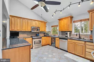 3 Southgate Dr, Voorhees, NJ 08043 - Photo 6