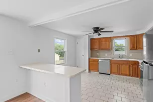 131 Sturbridge Dr, Sicklerville, NJ 08081 - Photo 10